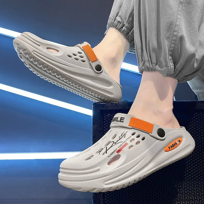 Classic Clog Men Casual Sandals Unisex Closed-Toe Slip-Ons Outdoor Men's Breathable Beach Shoes Slippers