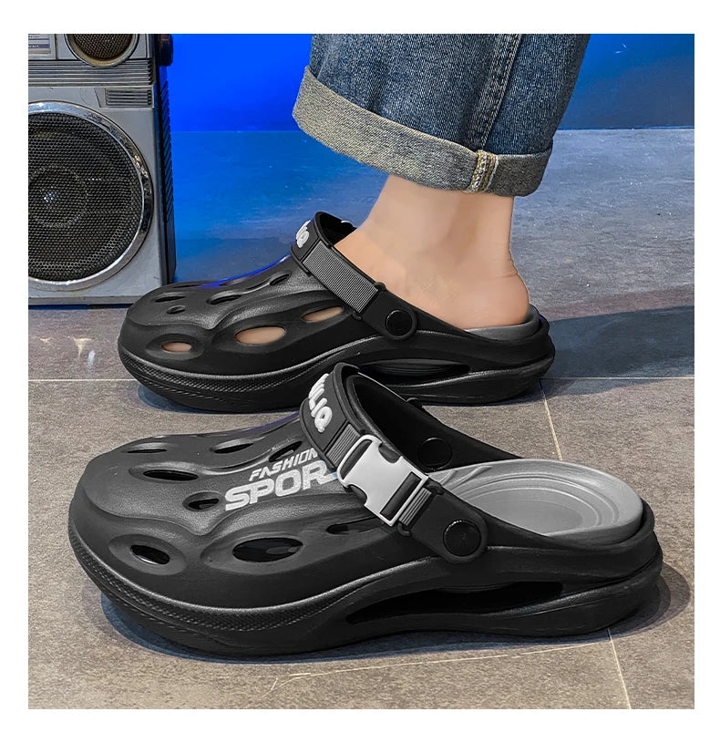 A Pair of Men's New Clogs, Summer New Wear-Resistant Non-Slip Sports Beach Shoes for Outer Wear, Driving Soft Soles, Comfortable Men's Shoes