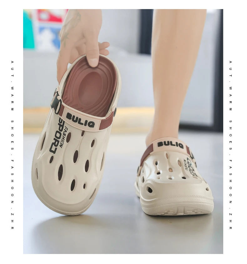 A Pair of Men's New Clogs, Summer New Wear-Resistant Non-Slip Sports Beach Shoes for Outer Wear, Driving Soft Soles, Comfortable Men's Shoes