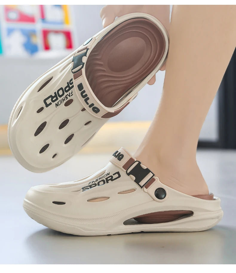 A Pair of Men's New Clogs, Summer New Wear-Resistant Non-Slip Sports Beach Shoes for Outer Wear, Driving Soft Soles, Comfortable Men's Shoes