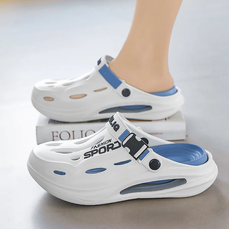 A Pair of Men's New Clogs, Summer New Wear-Resistant Non-Slip Sports Beach Shoes for Outer Wear, Driving Soft Soles, Comfortable Men's Shoes